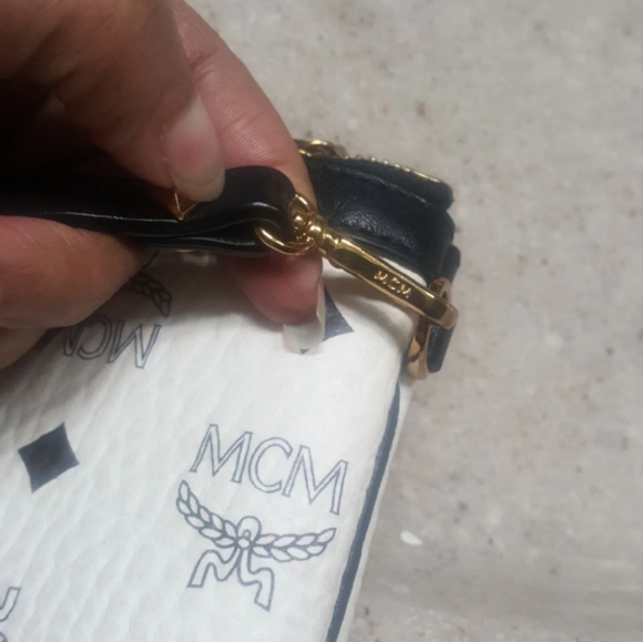 SOLD NOT AVAILABLE Authentic MCM Tote and pouch - Picture 10 of 16